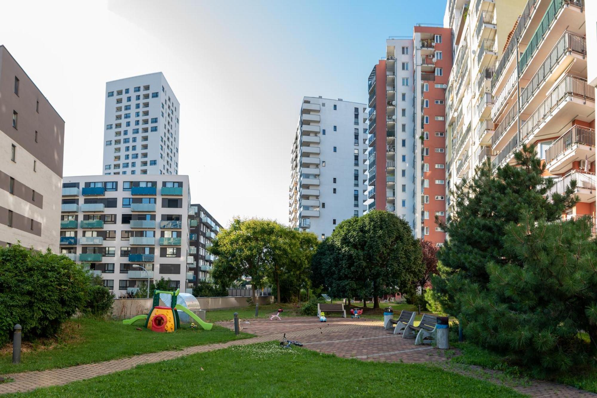 Grape Apartment Bratislava Esterno foto